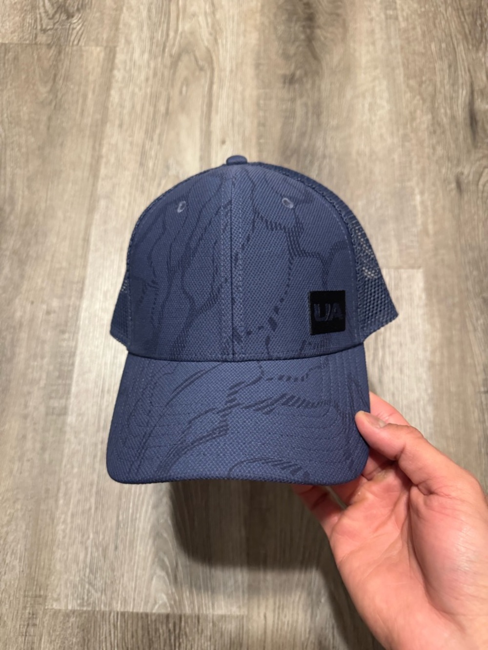 Under Armour Men's Dark Navy Performance Mesh Cap